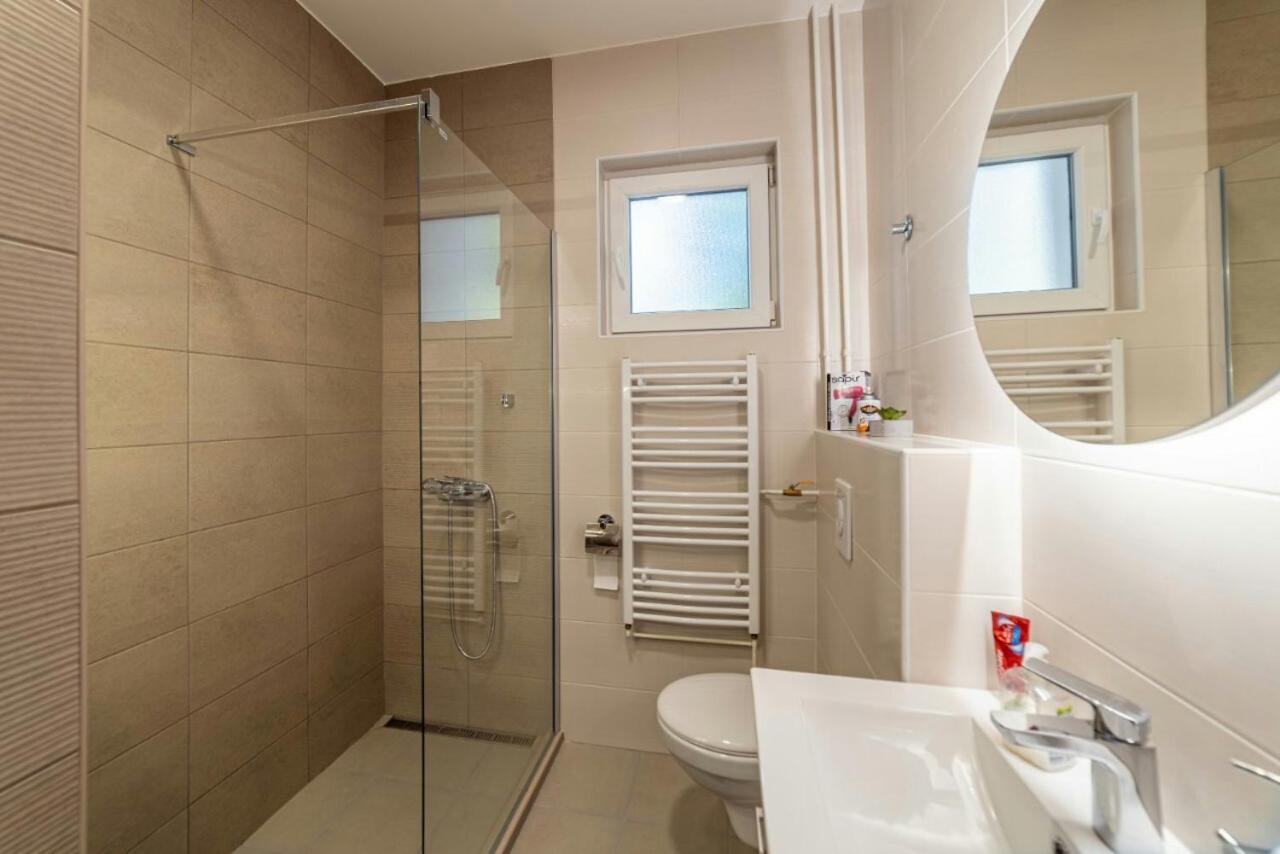 נובי סאד Apartman Danube Lux מראה חיצוני תמונה